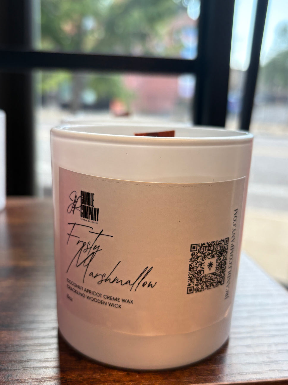 Clearance: CandlesFrosty Marshmallow / 8oz
